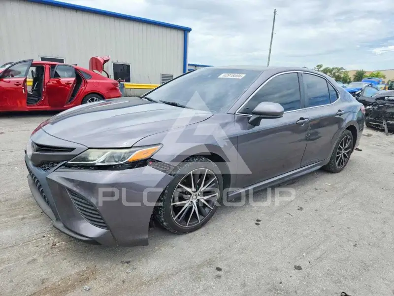 2018 Toyota CAMRY фото