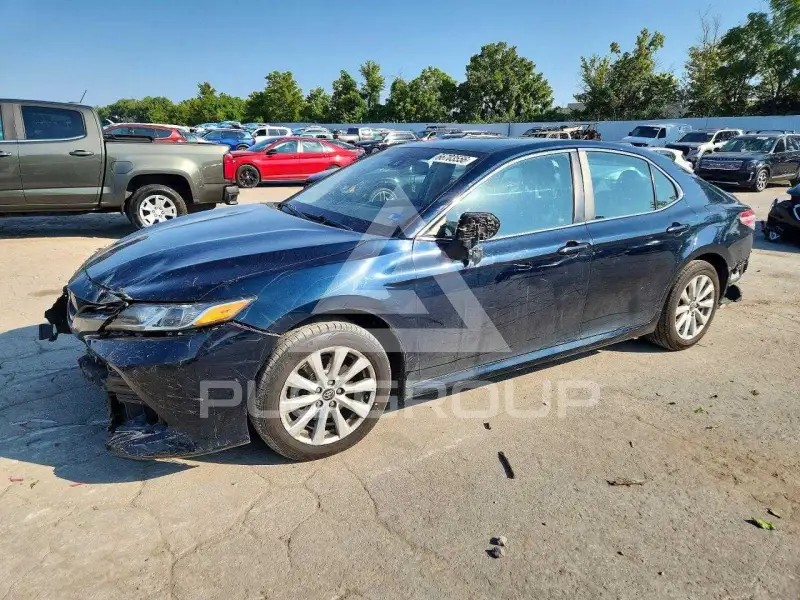 2018 Toyota CAMRY фото