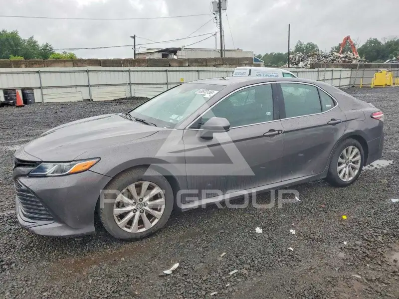 2018 Toyota CAMRY фото