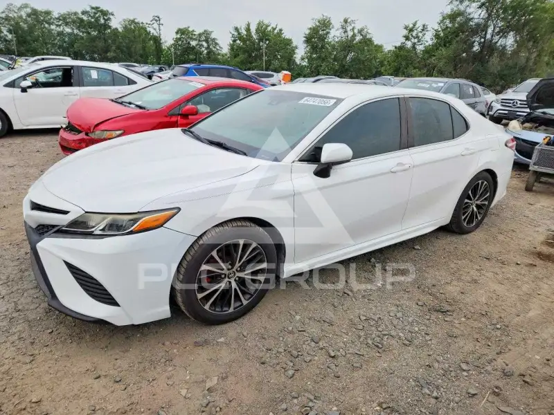 2018 Toyota CAMRY фото