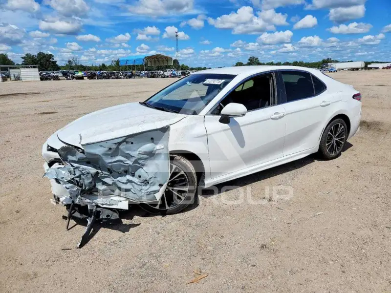 2018 Toyota CAMRY фото