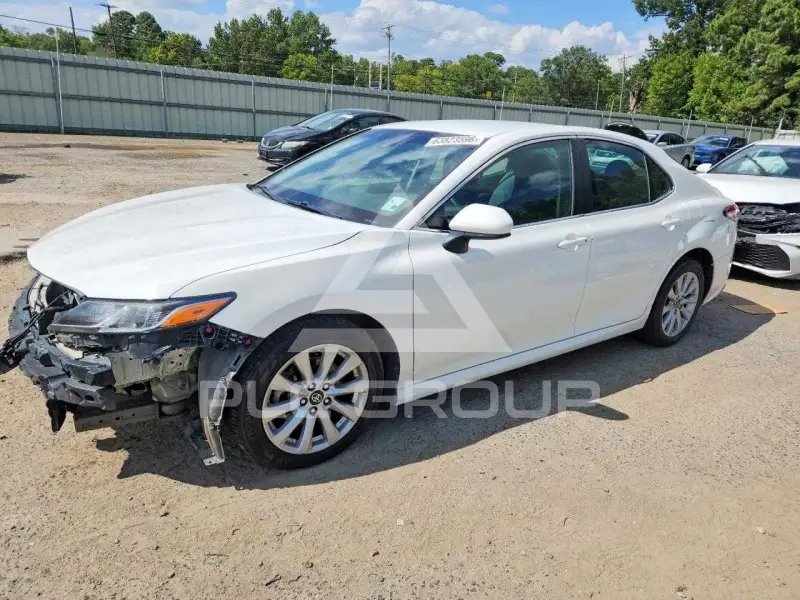 2018 Toyota CAMRY photo