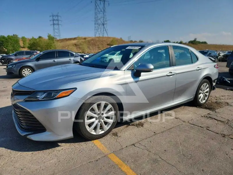 2018 Toyota CAMRY фото