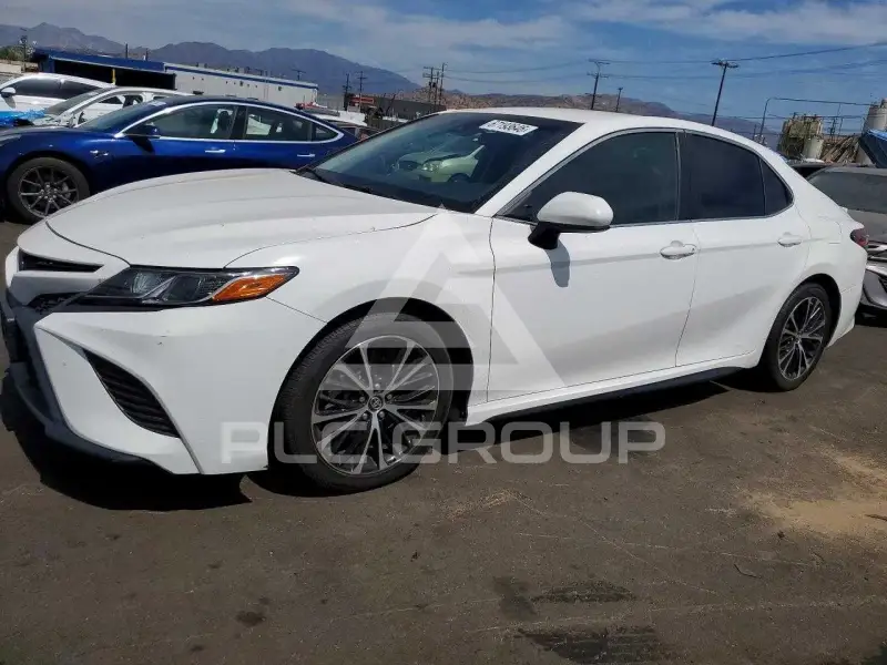 2018 Toyota CAMRY фото