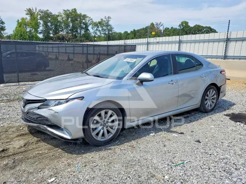 2018 Toyota CAMRY фото