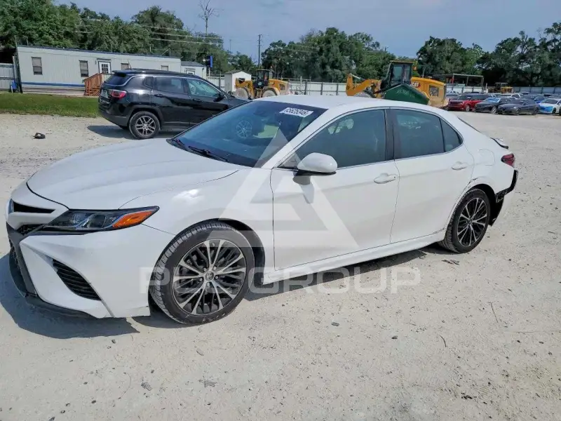 2018 Toyota CAMRY фото