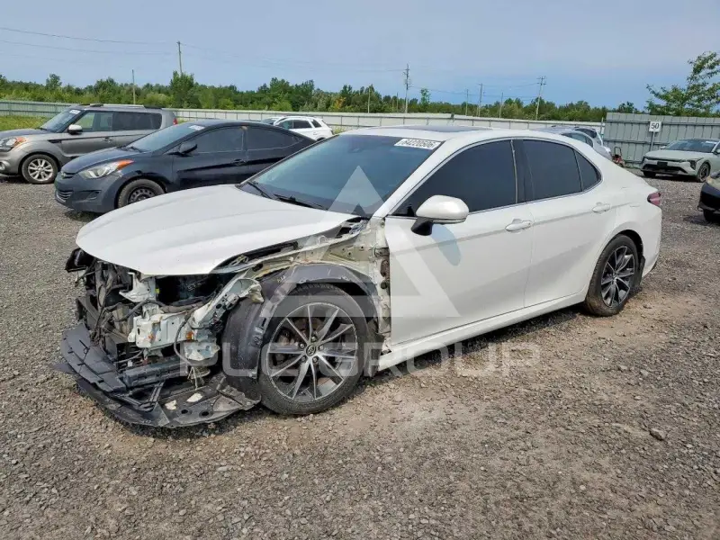 2018 Toyota CAMRY фото