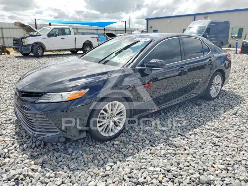 2018 Toyota CAMRY фото