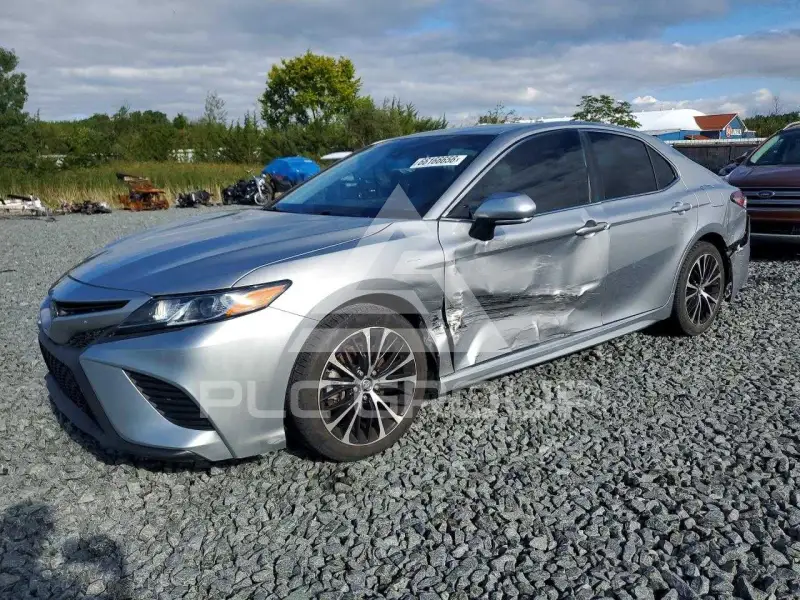 2018 Toyota CAMRY фото