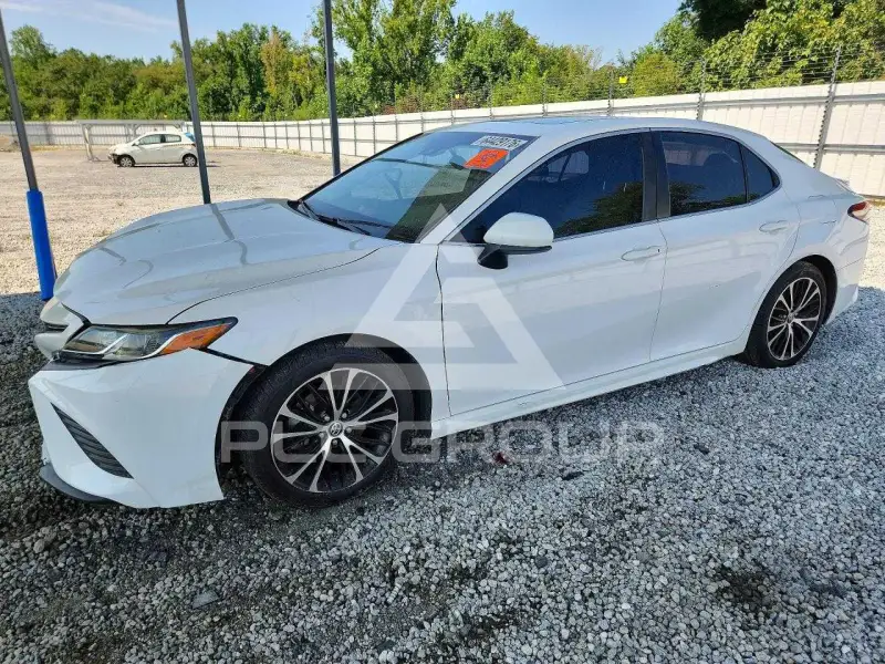 2018 Toyota CAMRY фото