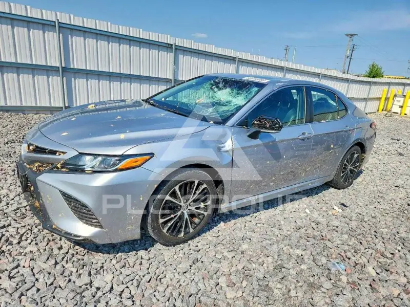 2018 Toyota CAMRY фото