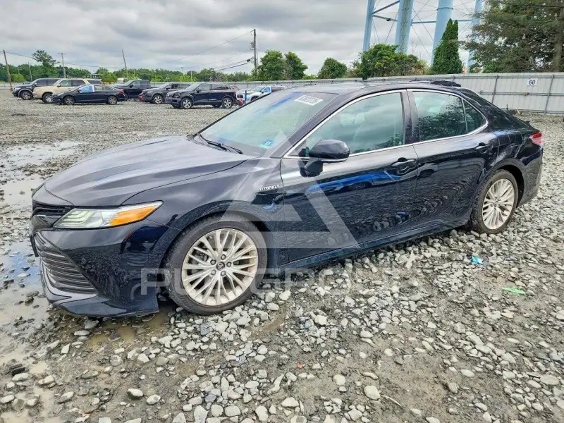 2018 Toyota CAMRY фото