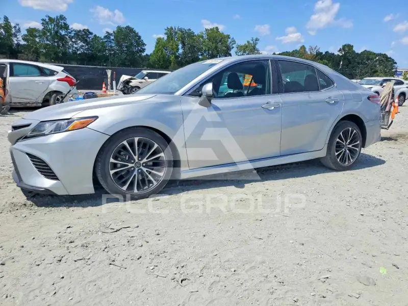2018 Toyota CAMRY фото