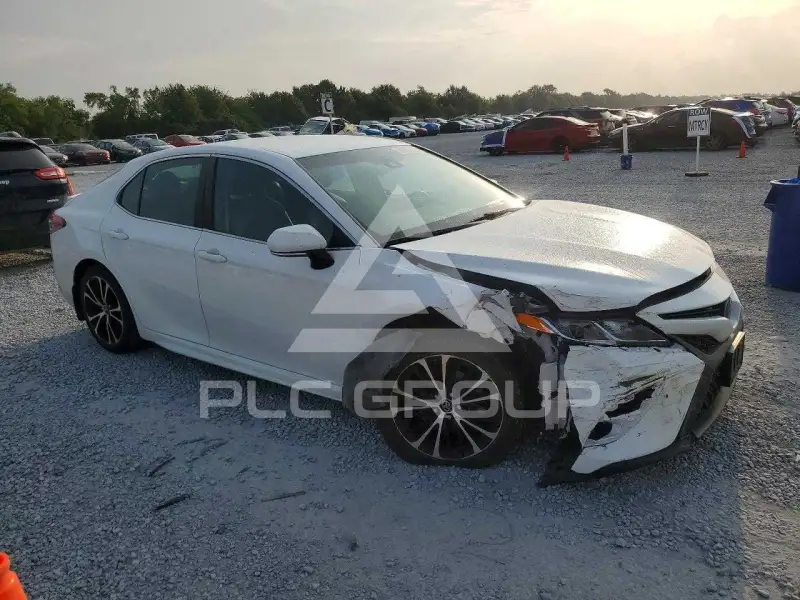 2018 Toyota CAMRY фото