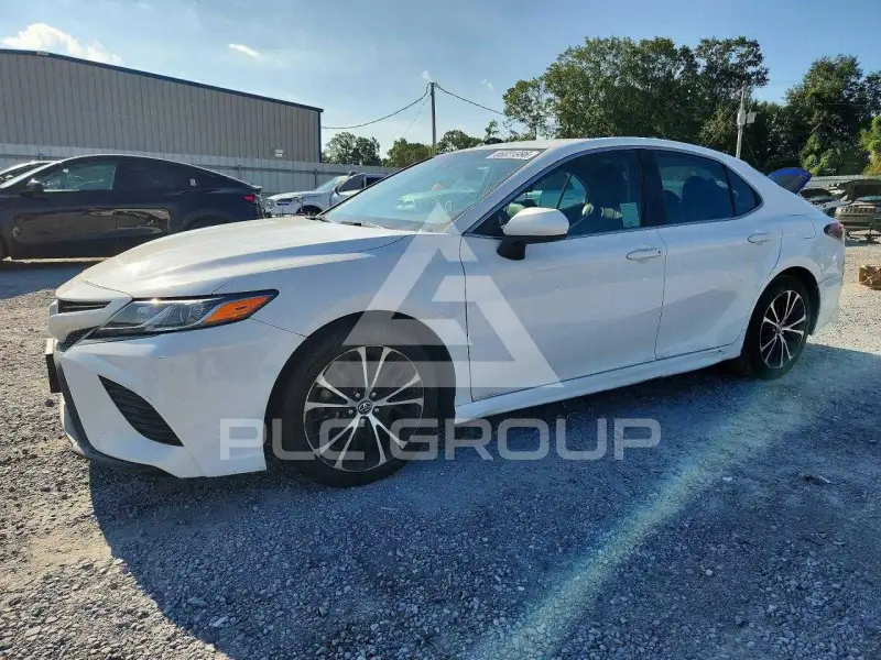 2018 Toyota CAMRY фото
