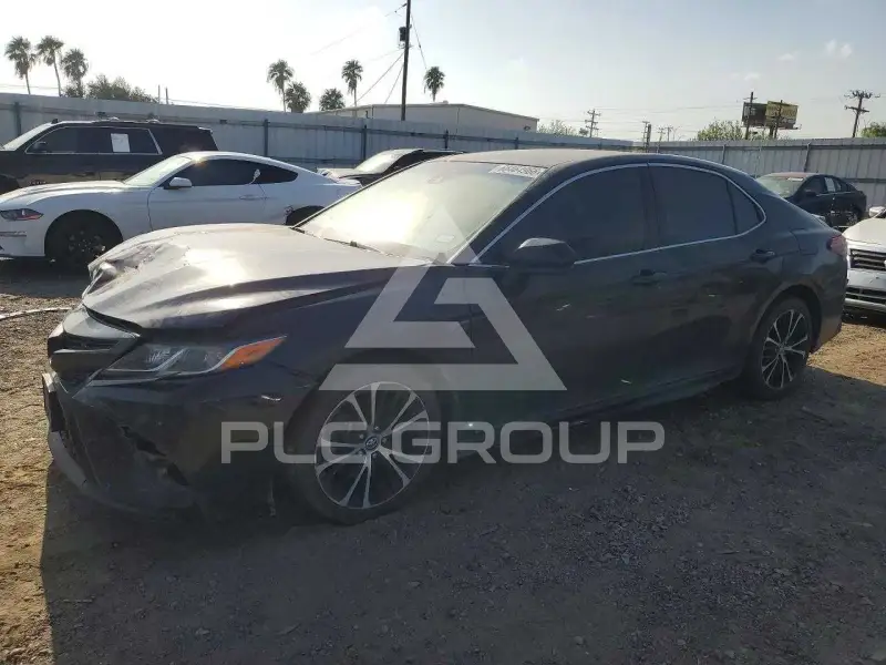 2018 Toyota CAMRY фото