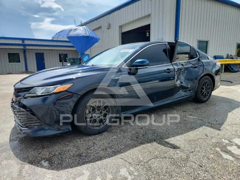 2018 Toyota CAMRY фото
