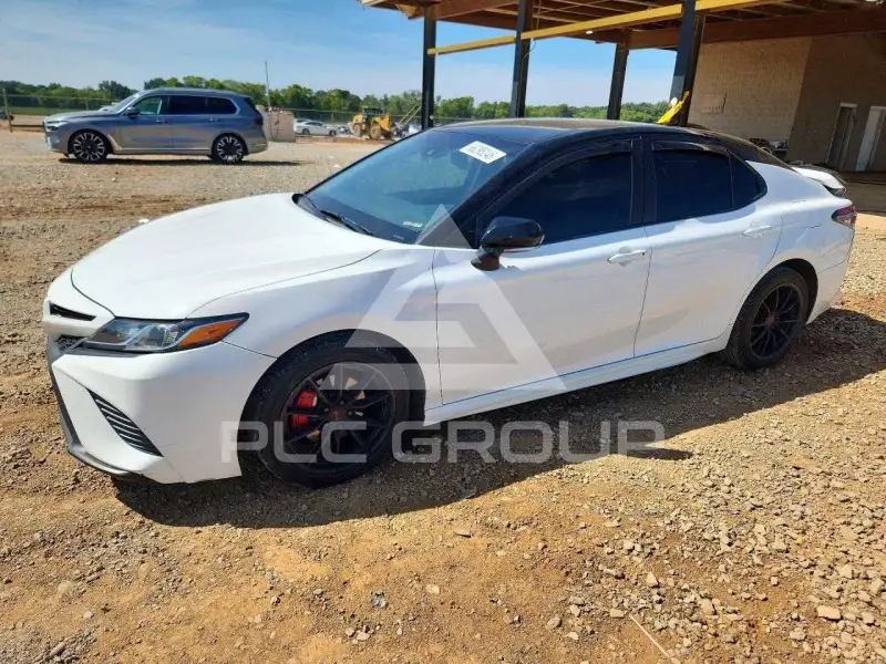 2018 Toyota CAMRY фото
