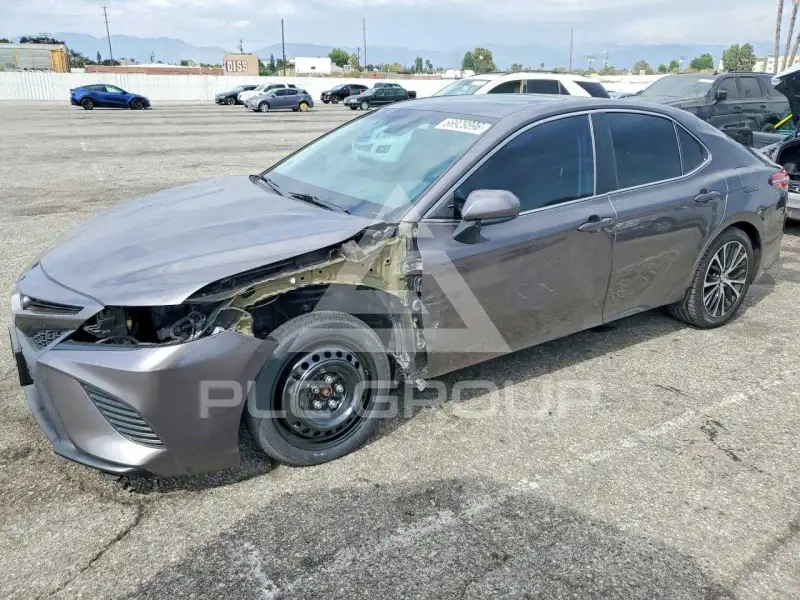 2018 Toyota CAMRY фото