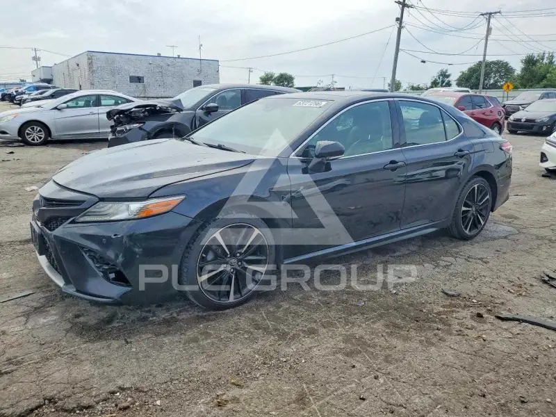2018 Toyota CAMRY фото