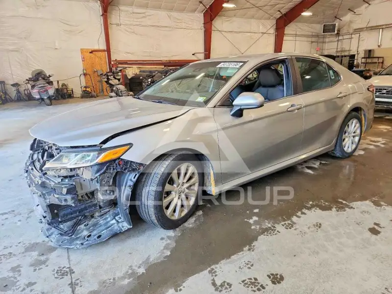 2018 Toyota CAMRY фото
