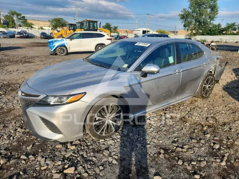 2018 Toyota CAMRY фото