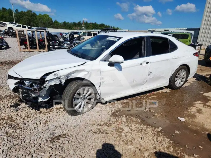 2018 Toyota CAMRY фото
