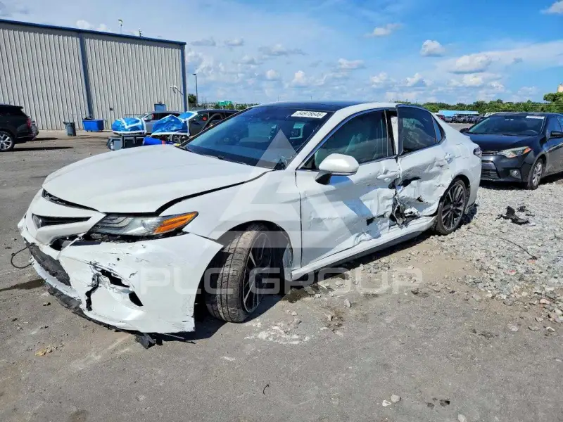 2018 Toyota CAMRY photo