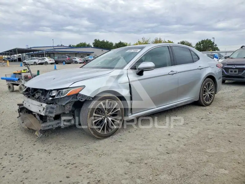 2018 Toyota CAMRY фото