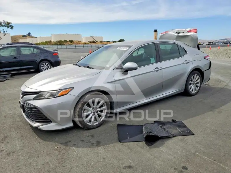 2018 Toyota CAMRY фото
