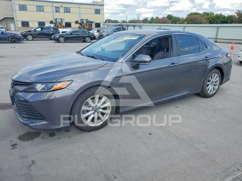 2018 Toyota CAMRY фото