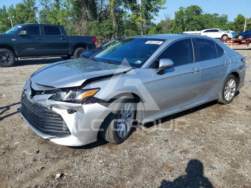 2018 Toyota CAMRY фото
