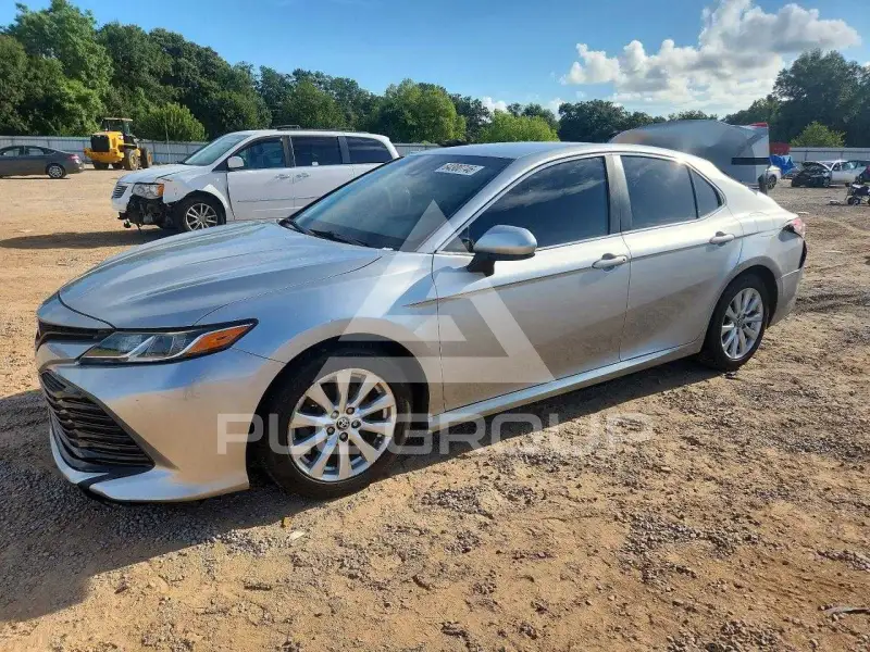 2018 Toyota CAMRY фото