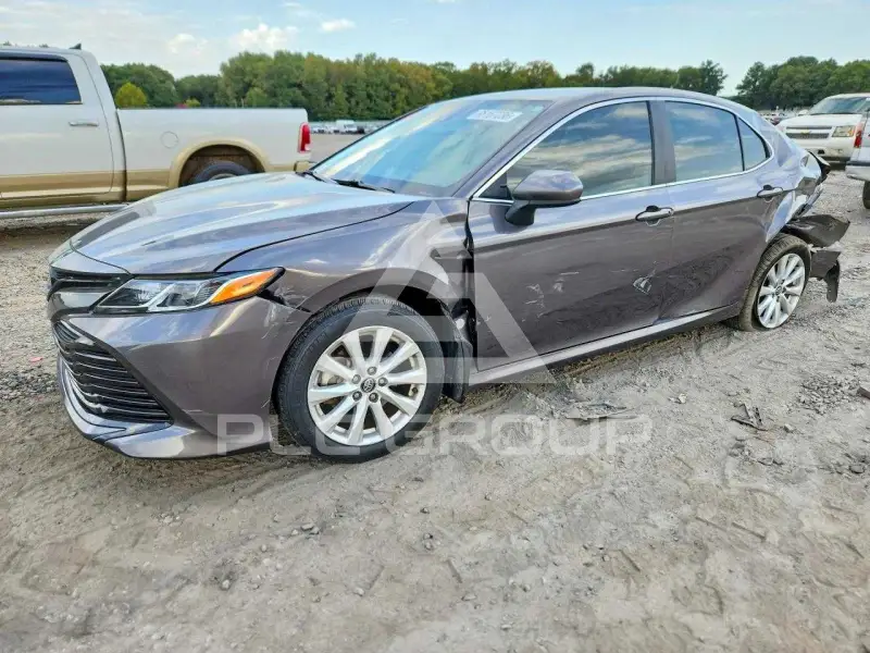 2018 Toyota CAMRY фото