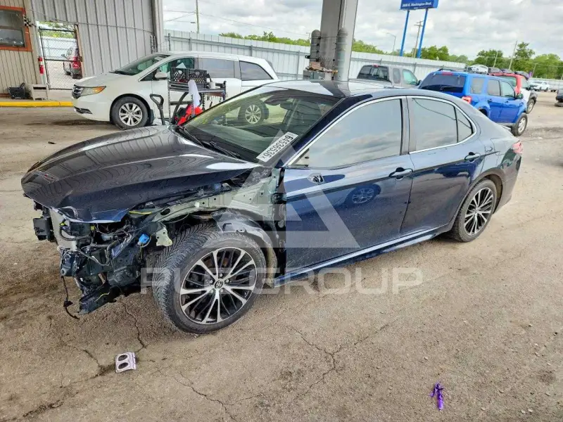 2018 Toyota CAMRY фото