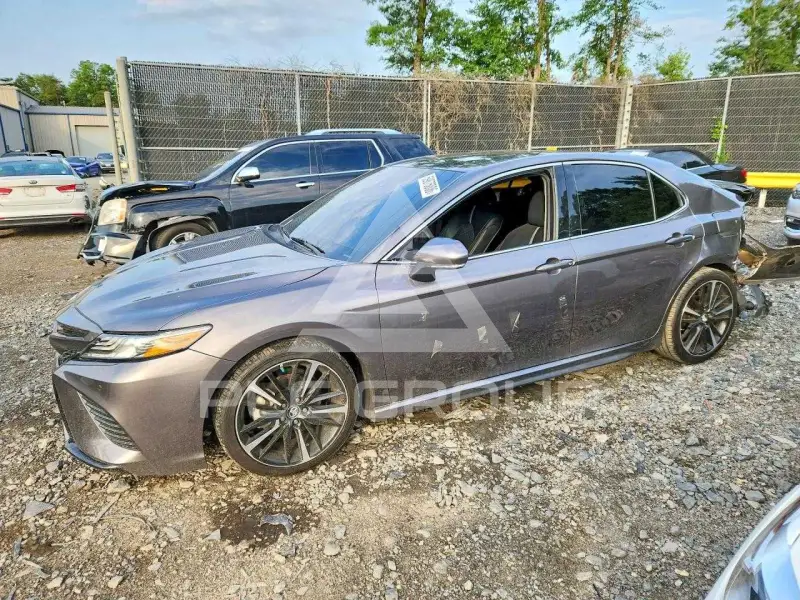 2018 Toyota CAMRY фото