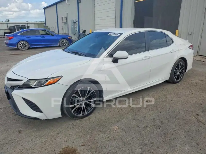 2018 Toyota CAMRY фото
