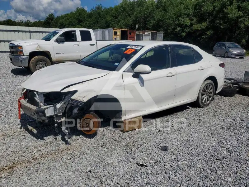 2018 Toyota CAMRY фото