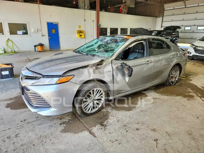 2018 Toyota CAMRY фото