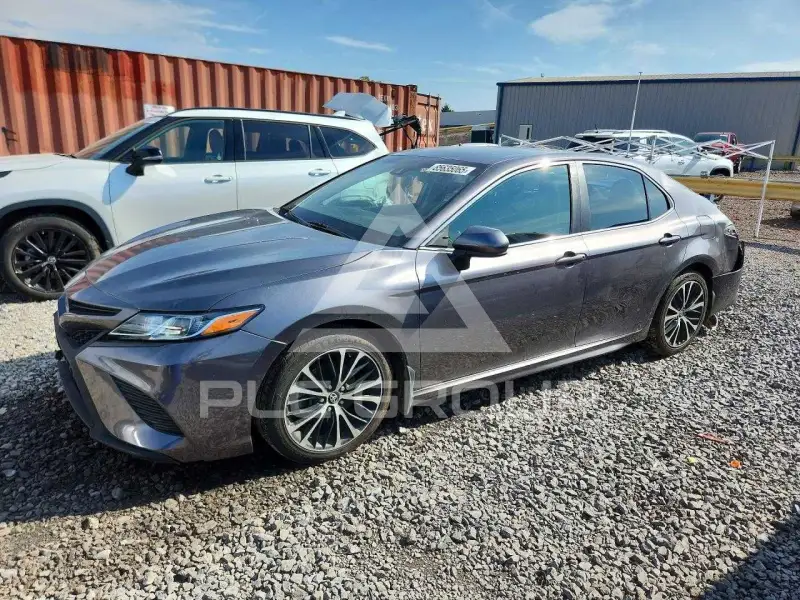 2018 Toyota CAMRY фото