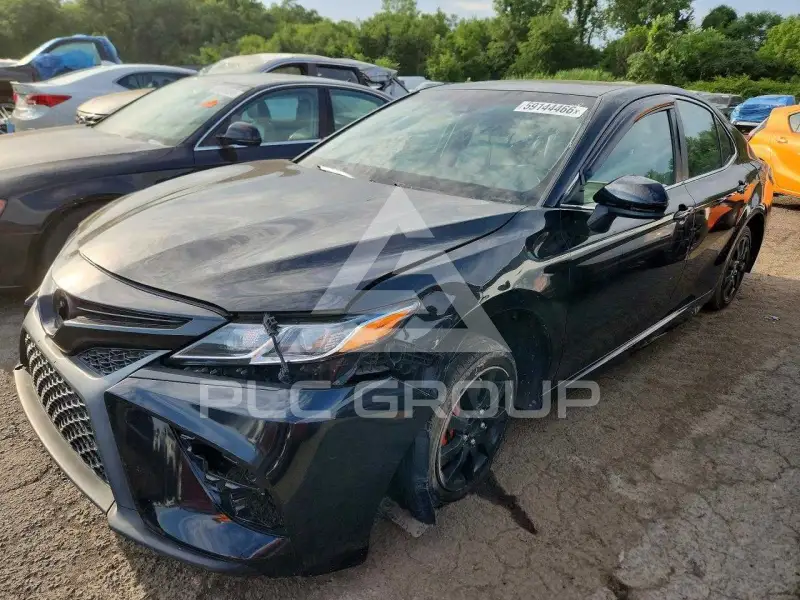 2018 Toyota CAMRY фото