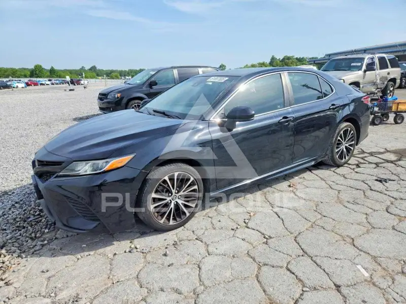 2018 Toyota CAMRY фото