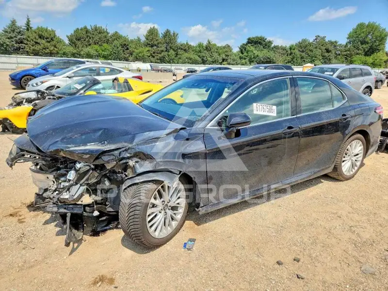 2018 Toyota CAMRY фото