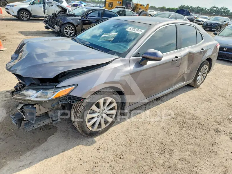 2018 Toyota CAMRY фото