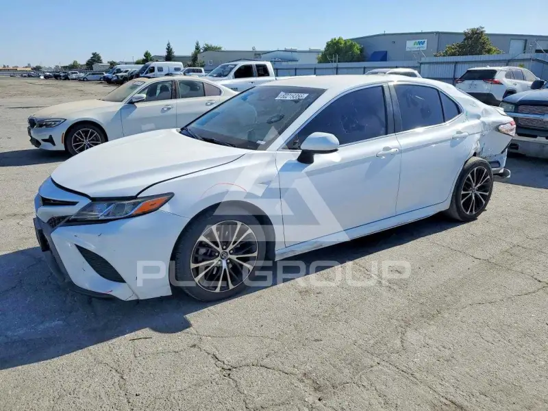 2018 Toyota CAMRY фото