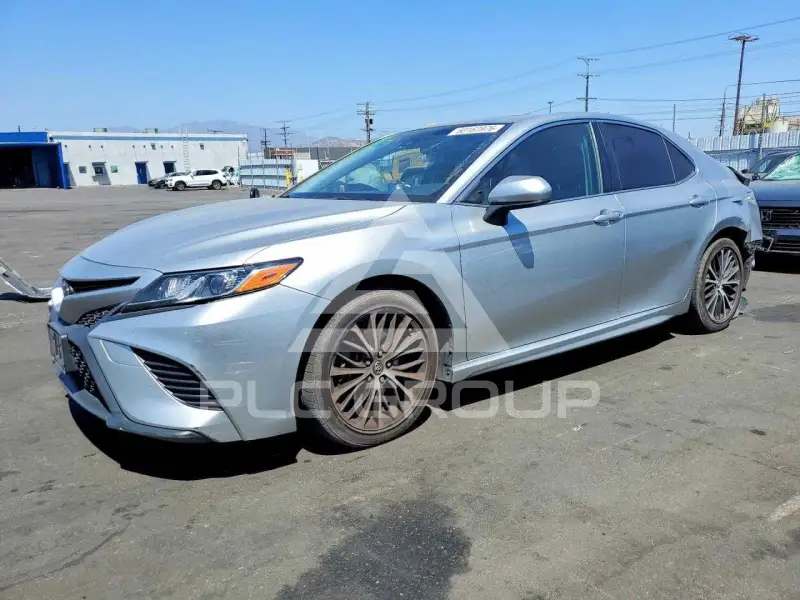 2018 Toyota CAMRY фото