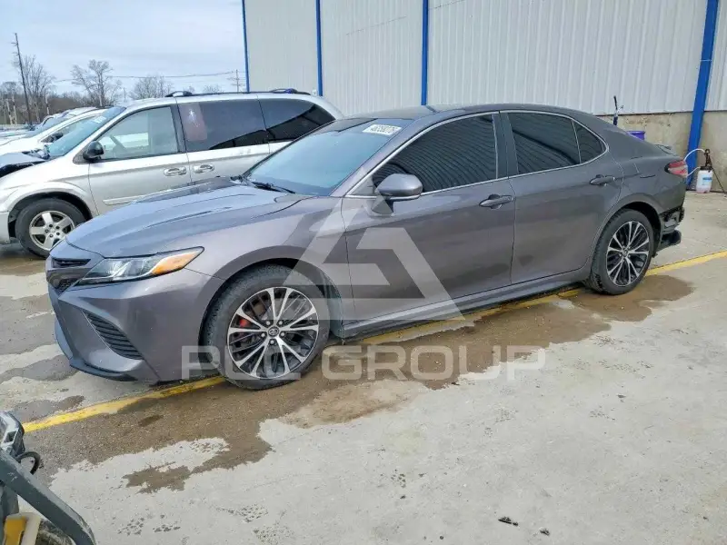 2018 Toyota CAMRY фото