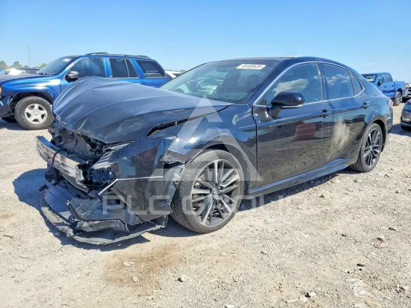 2018 Toyota CAMRY фото