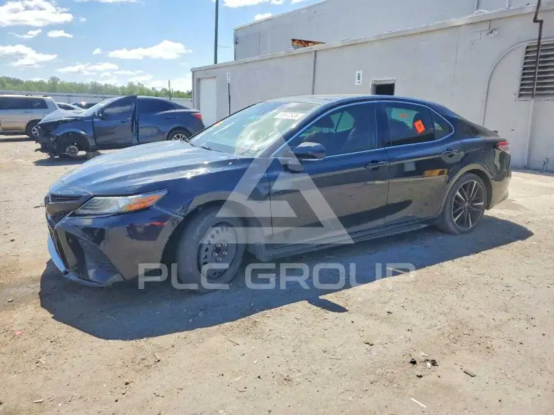2018 Toyota CAMRY фото