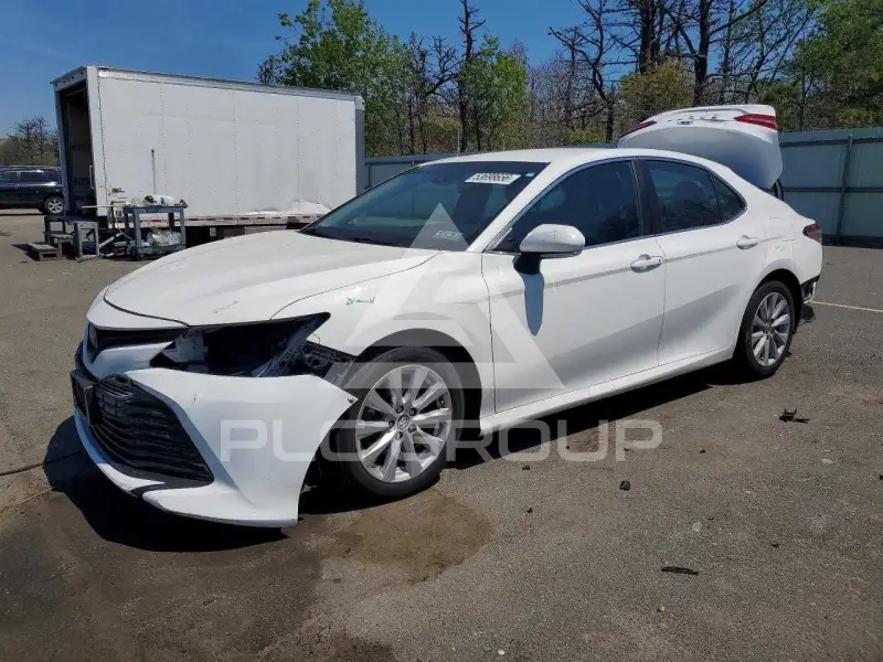 2018 Toyota CAMRY фото